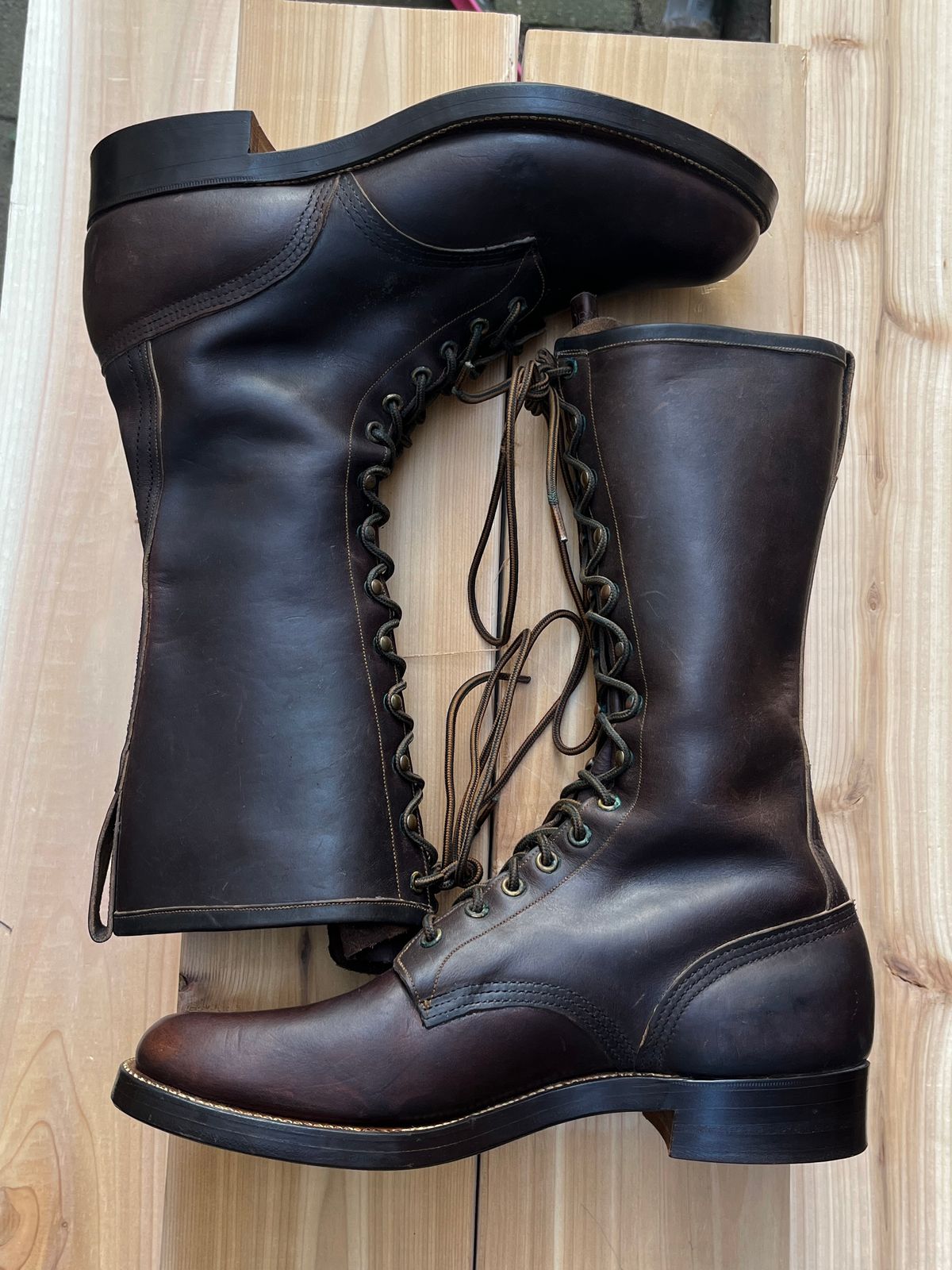 Photo by lighthouse on October 2, 2025 of the Bone Dry Shoe Co Work Boot in Unknown Leather.