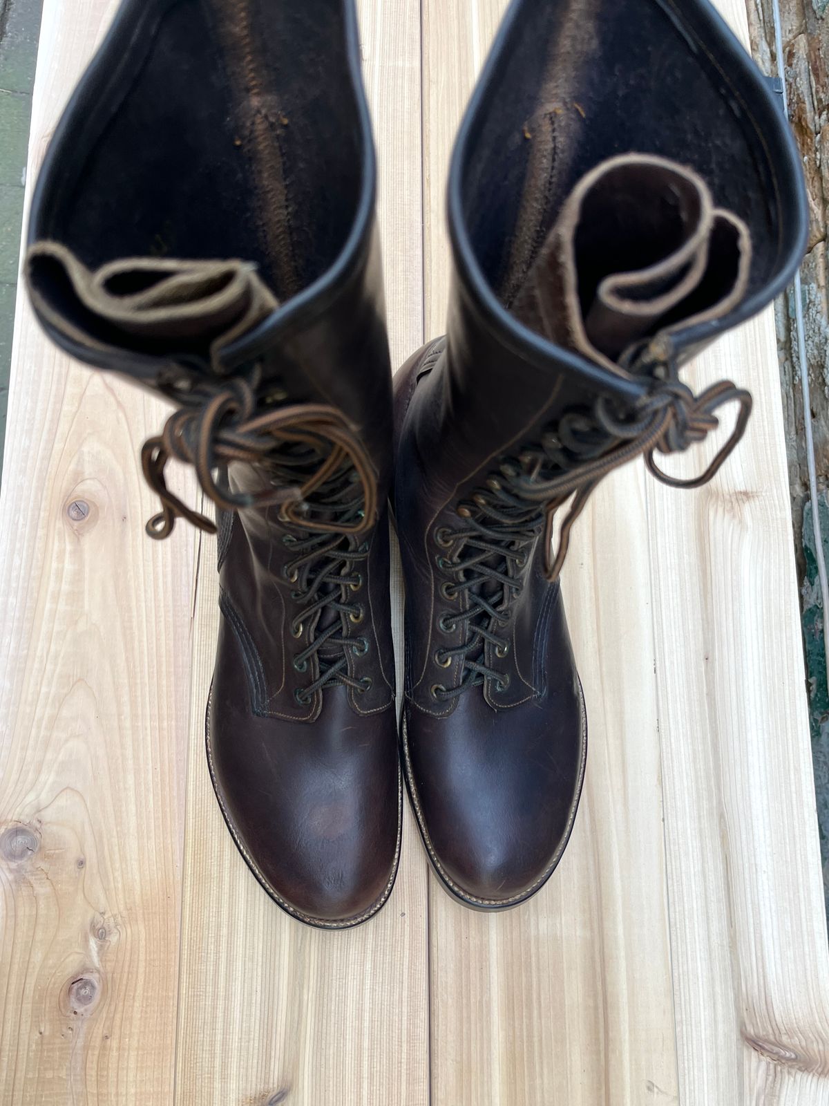 Photo by lighthouse on October 3, 2025 of the Bone Dry Shoe Co Work Boot in Unknown Leather.