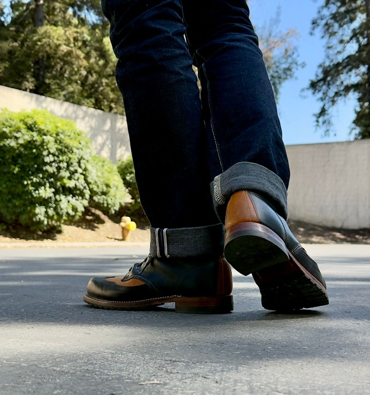 Photo by SundayDuffer on May 8, 2025 of the Wolverine 1000 Mile Addison Two-tone in Horween Black And Tan.