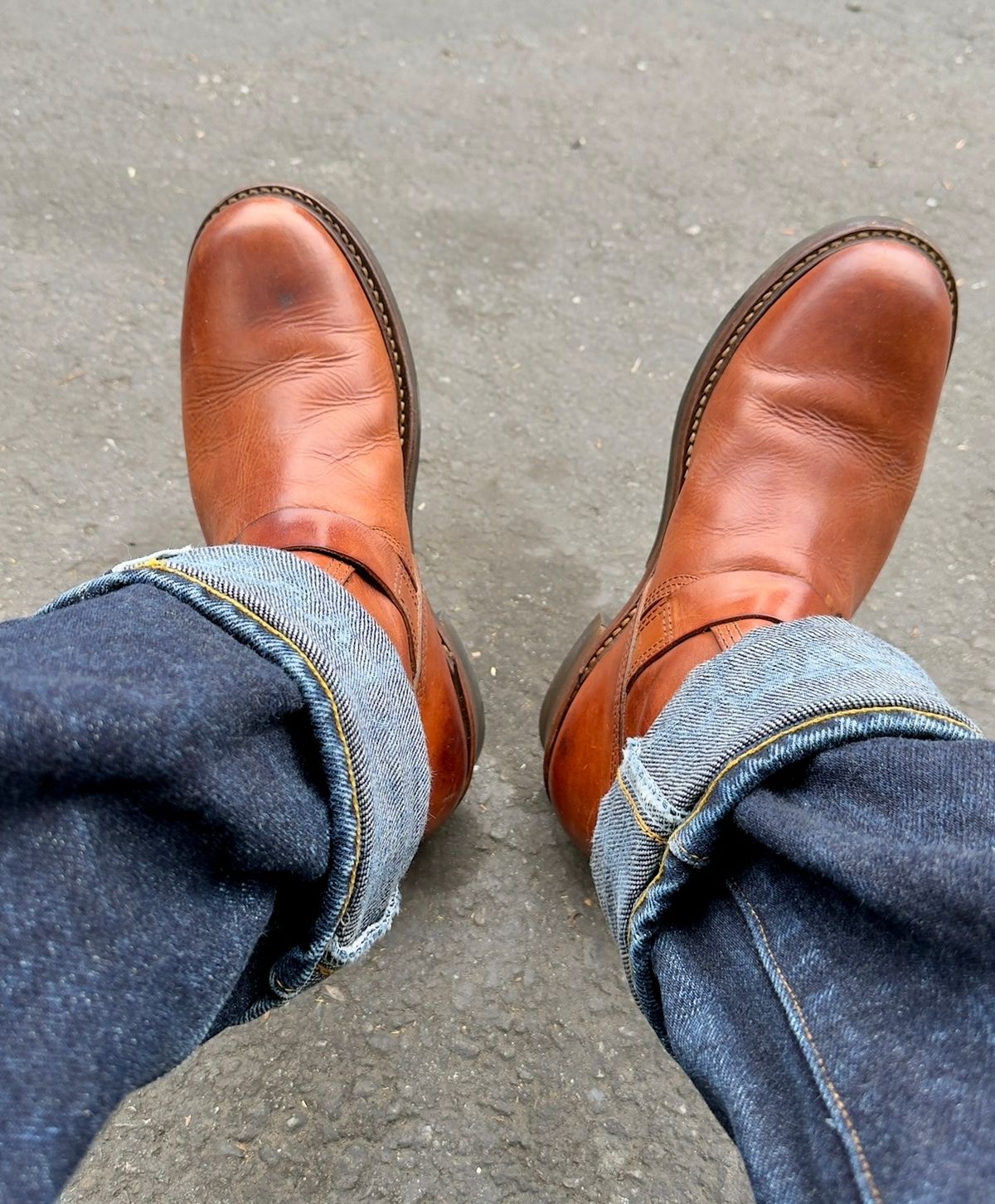 Photo by SundayDuffer on April 18, 2025 of the John Lofgren Short Shift in Shinki Timber Oiled Horsebutt.