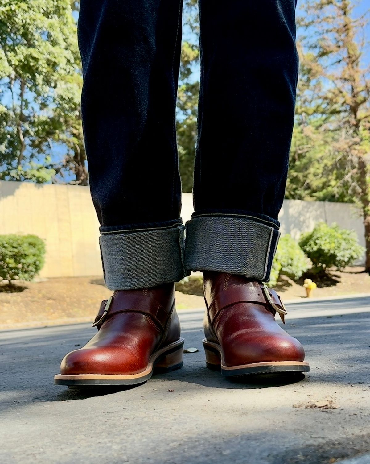 Photo by SundayDuffer on May 22, 2025 of the Craft & Glory 2.0 in Full Grain Waxed Water Buffalo.