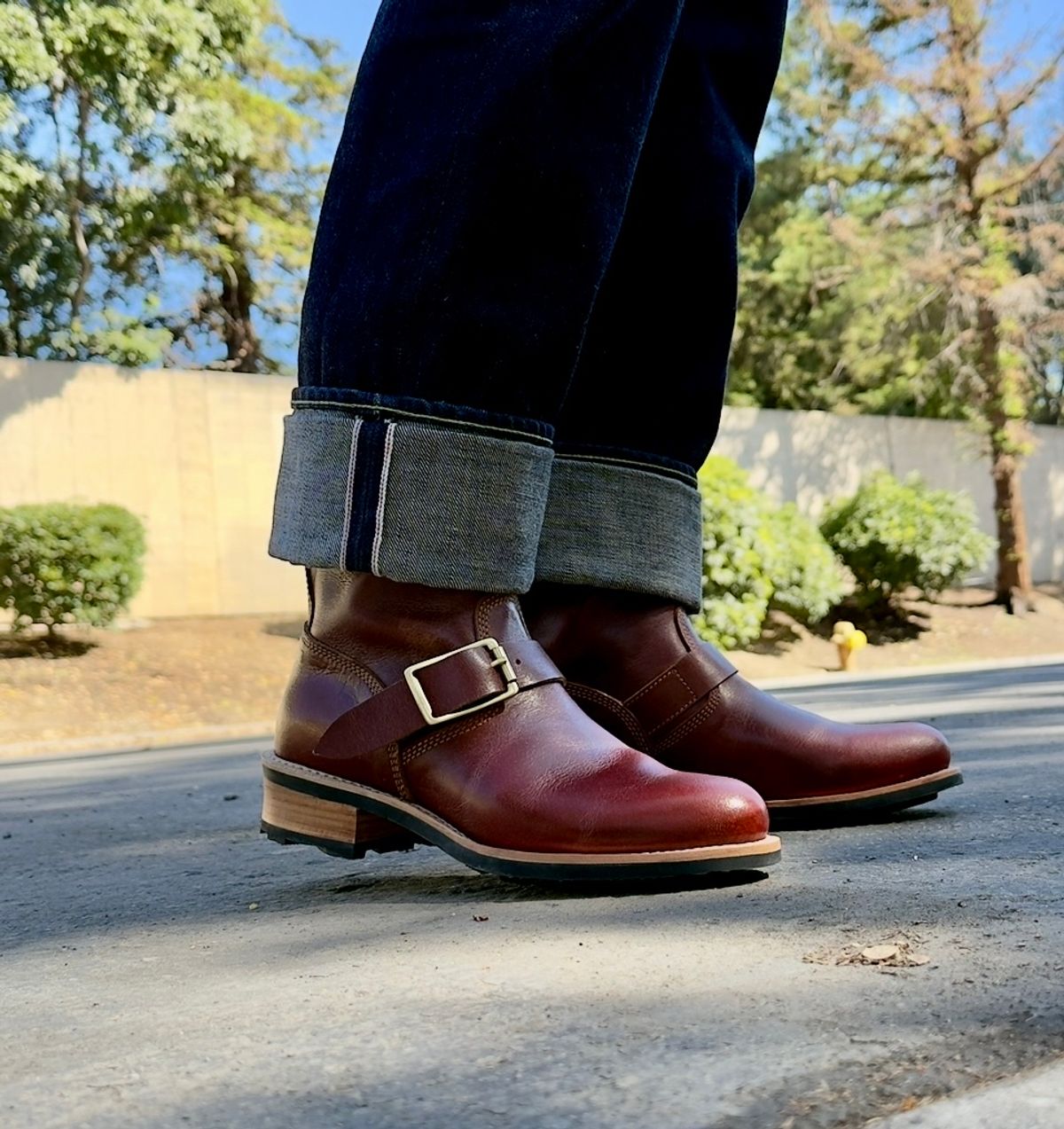 Photo by SundayDuffer on May 22, 2025 of the Craft & Glory 2.0 in Full Grain Waxed Water Buffalo.