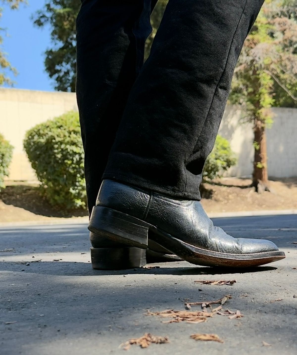 Photo by SundayDuffer on July 9, 2025 of the Rod Patrick Roper in Top Grained Goat.