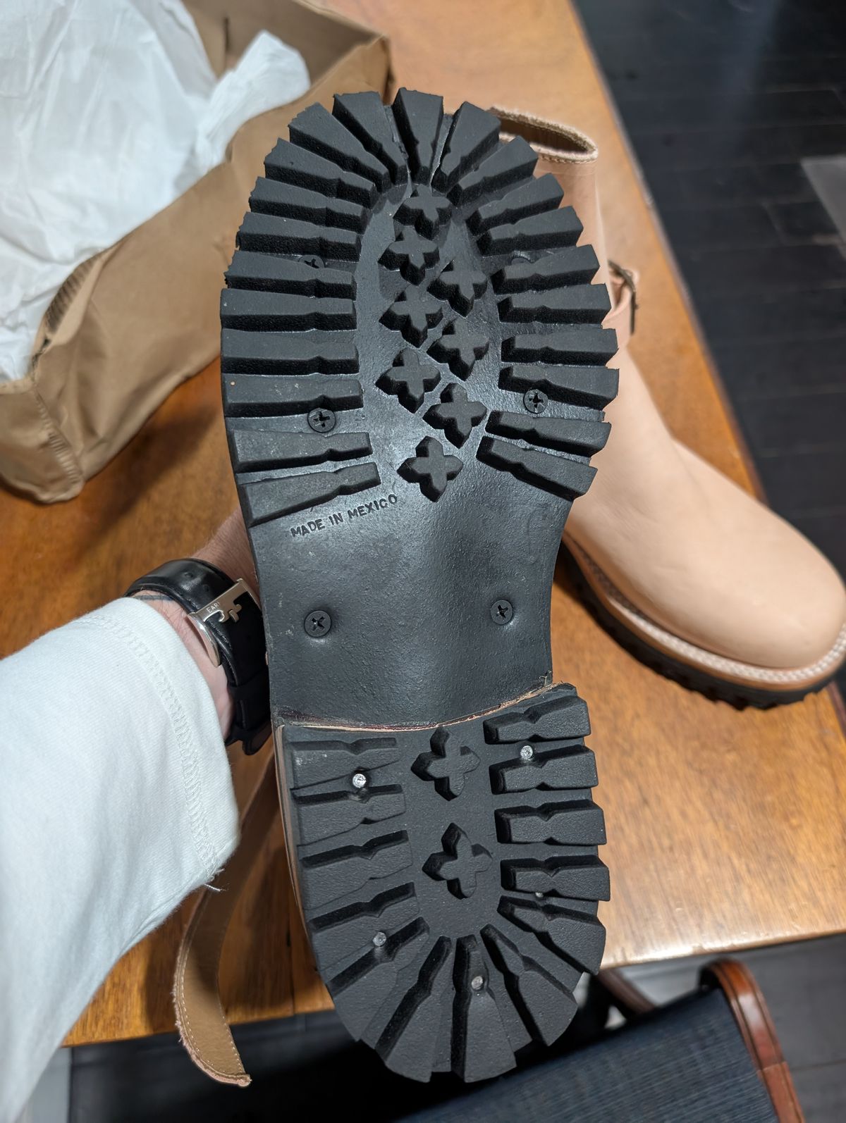 Photo by a_wolfgang on September 17, 2025 of the Cordobes Jodhpur in Cordobes Natural Veg Tan.