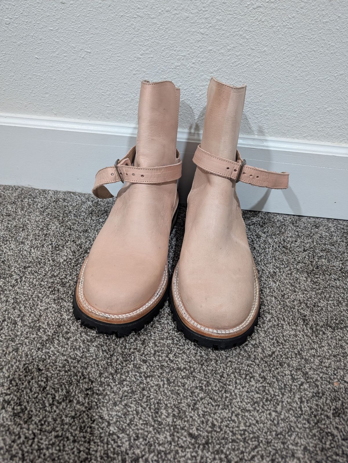 Photo by a_wolfgang on October 1, 2025 of the Cordobes Jodhpur in Cordobes Natural Veg Tan.