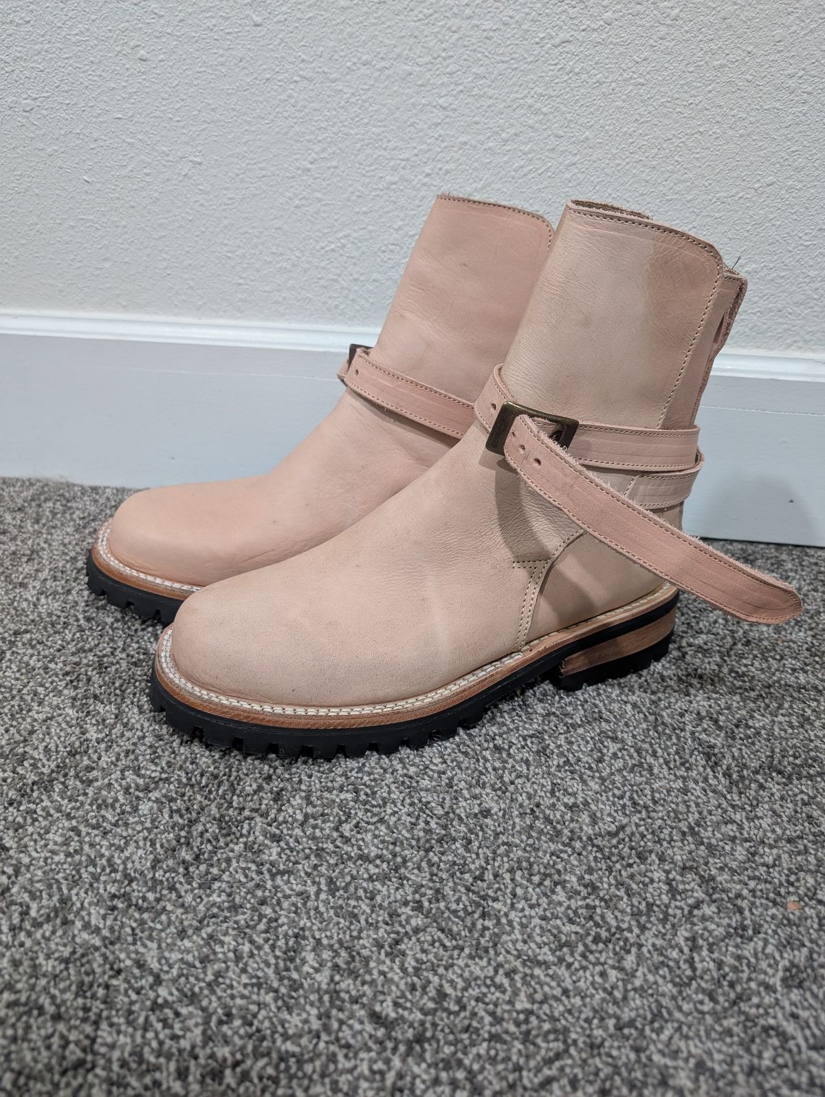 Photo by a_wolfgang on October 1, 2025 of the Cordobes Jodhpur in Cordobes Natural Veg Tan.