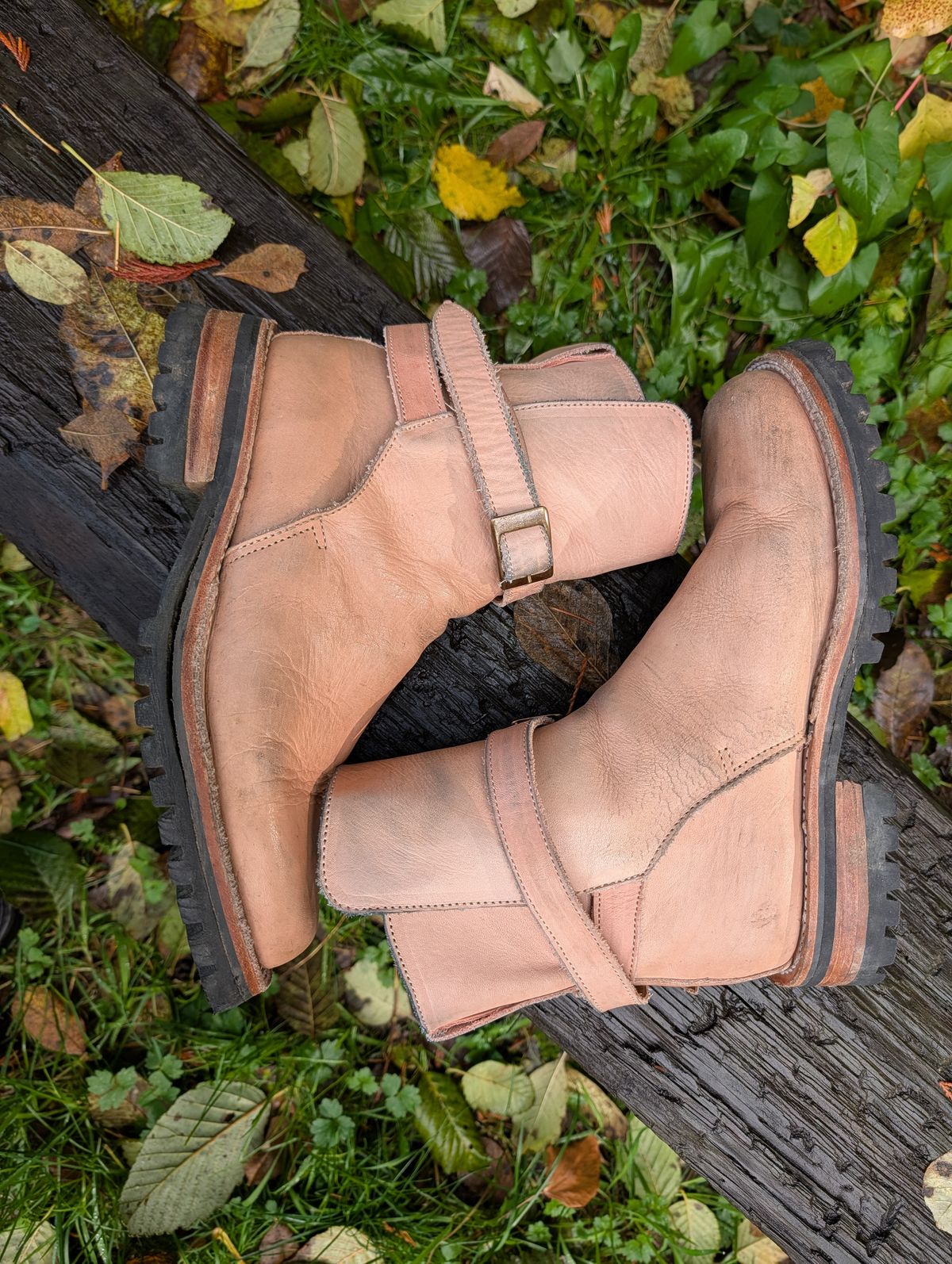 Photo by a_wolfgang on November 1, 2025 of the Cordobes Jodhpur in Cordobes Natural Veg Tan.