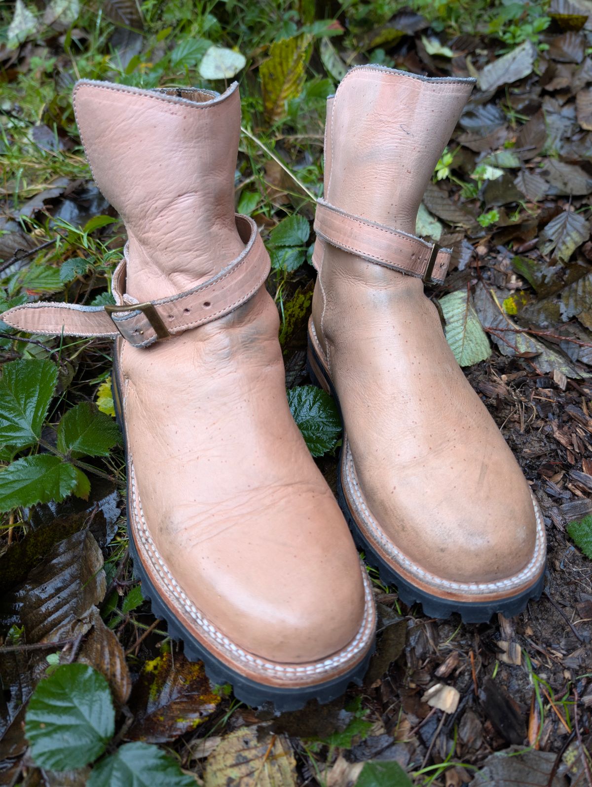 Photo by a_wolfgang on December 5, 2025 of the Cordobes Jodhpur in Cordobes Natural Veg Tan.