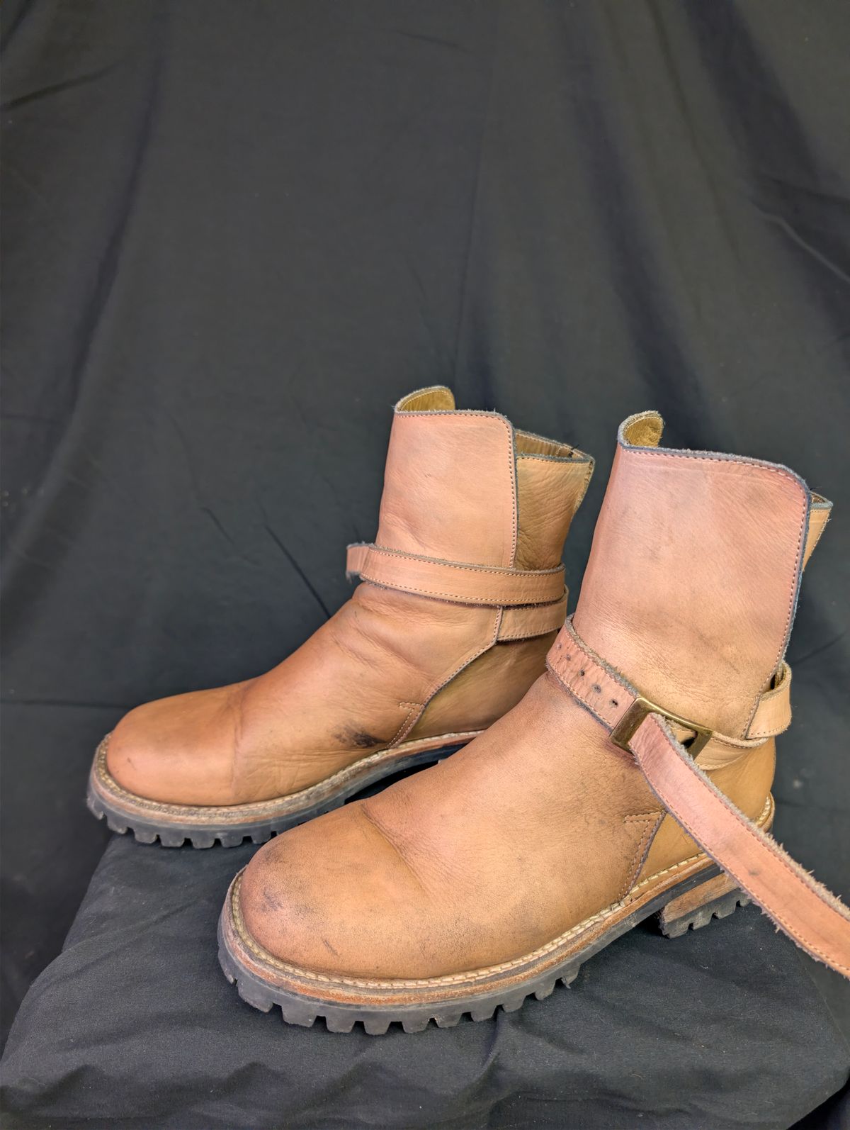 Photo by a_wolfgang on January 1, 2026 of the Cordobes Jodhpur in Cordobes Natural Veg Tan.