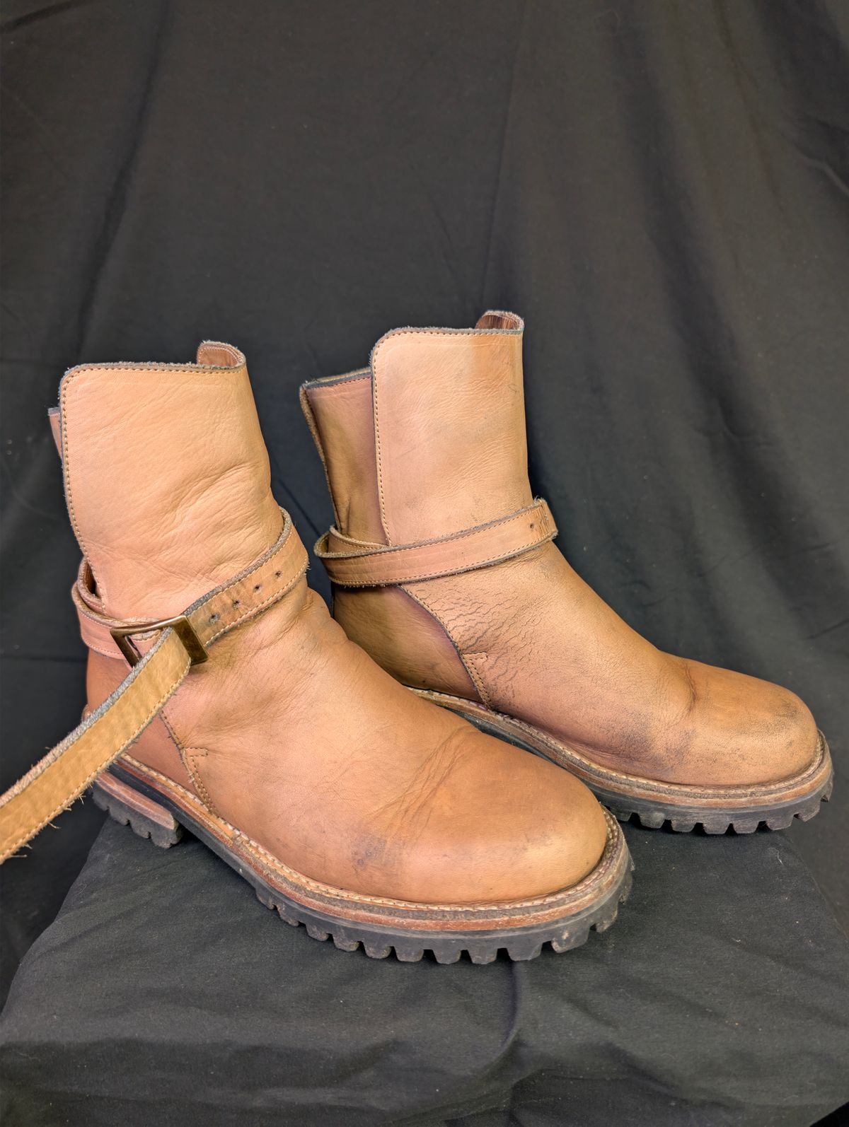 Photo by a_wolfgang on January 1, 2026 of the Cordobes Jodhpur in Cordobes Natural Veg Tan.