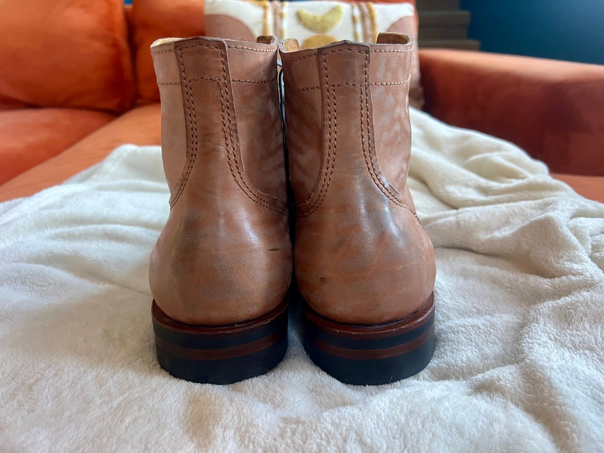Photo by Solis on December 5, 2025 of the Oldspeed MFG Service Boot 6” in Horween Russet Horsehide Strips.