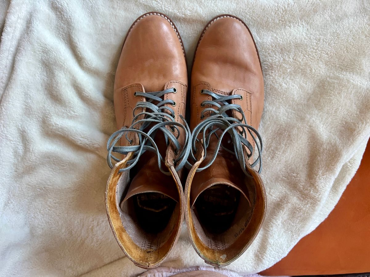 Photo by Solis on December 5, 2025 of the Oldspeed MFG Service Boot 6” in Horween Russet Horsehide Strips.