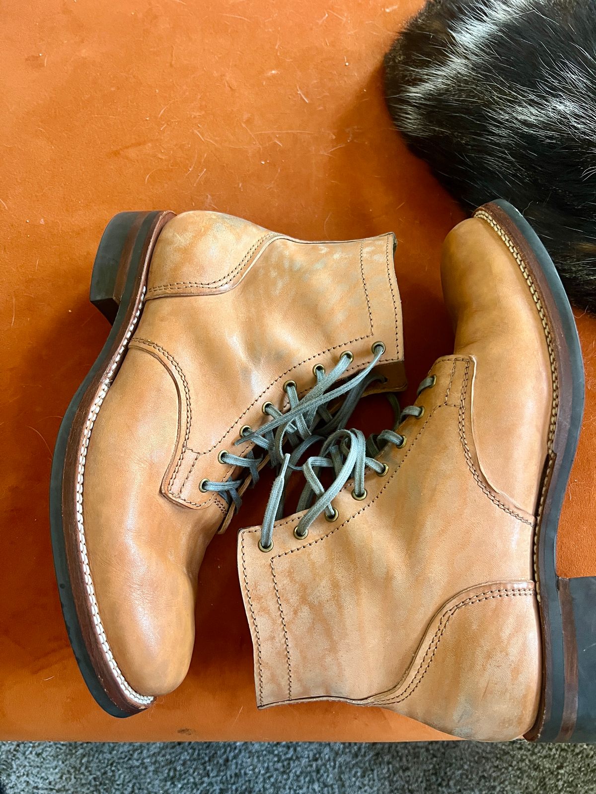 Photo by Solis on January 5, 2026 of the Oldspeed MFG Service Boot 6” in Horween Russet Horsehide Strips.