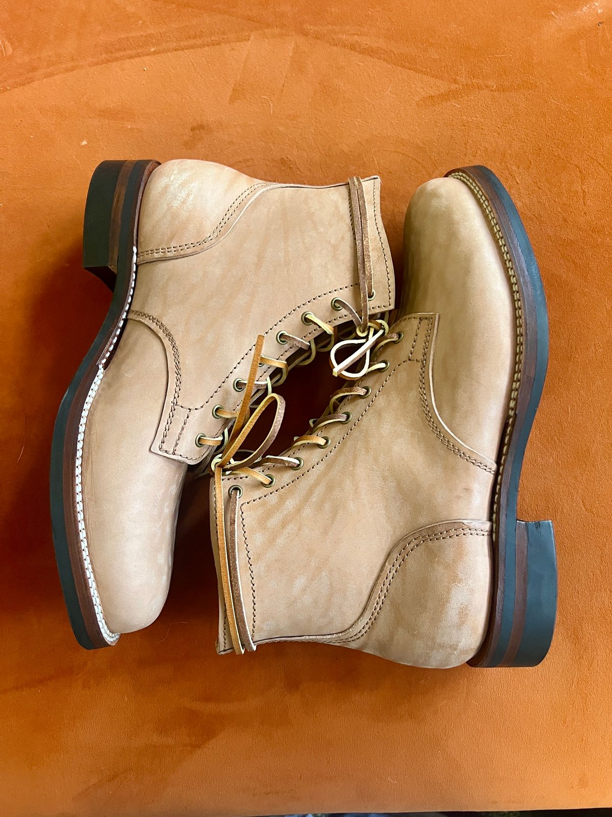 Photo by Solis on November 1, 2025 of the Oldspeed Service Boot 6” in Horween Russet Horsehide Strips.