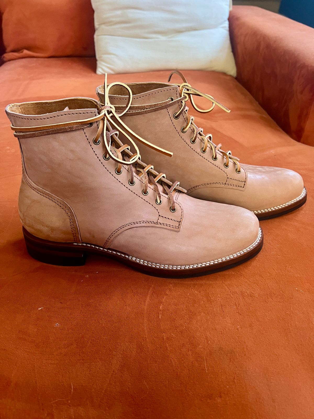 Photo by Solis on November 1, 2025 of the Oldspeed Service Boot 6” in Horween Russet Horsehide Strips.