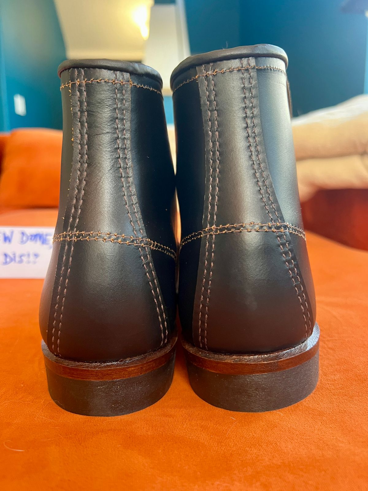 Photo by Solis on October 5, 2025 of the Red Wing Beckman Flatbox in S.B. Foot Black Klondike.
