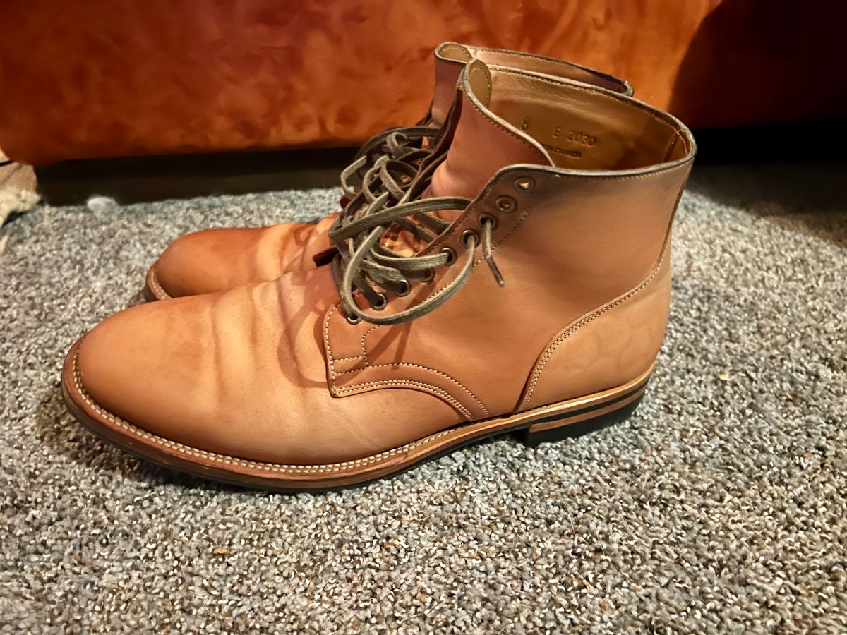 Photo by Solis on November 5, 2024 of the Viberg Service Boot in Maryam Col. 1060 TPR Horsebutt.