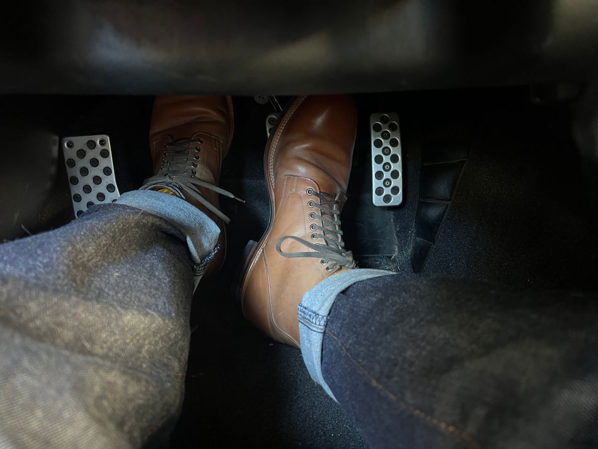 Photo by Solis on November 8, 2024 of the Viberg Service Boot in Maryam Col. 1060 TPR Horsebutt.