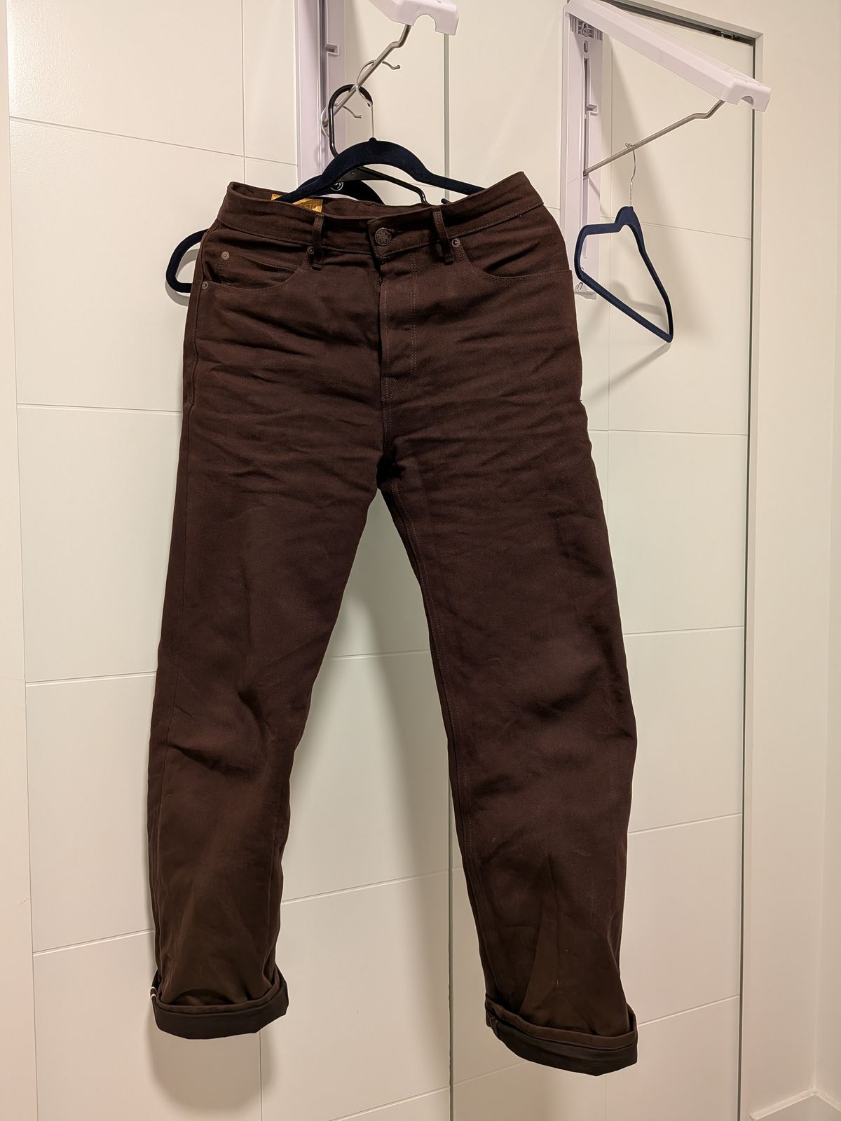 Photo by booty on December 5, 2025 of the Freenote Cloth Modesto Dark Brown in 14 oz Japanese Selvedge.