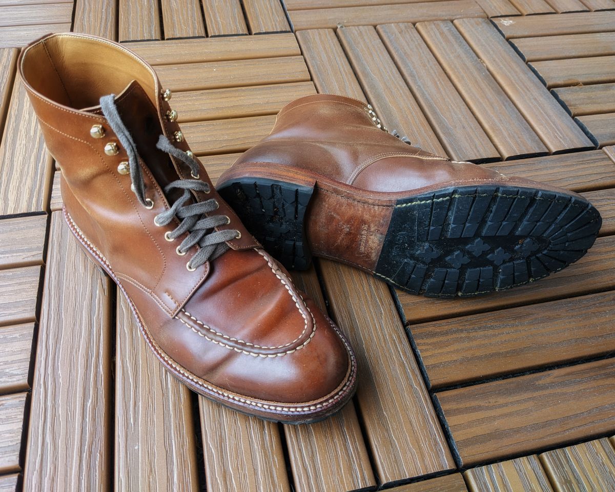 Photo by booty on December 23, 2024 of the Joe Works Shoemaker Apron Derby in Shinki Whisky Shell Cordovan.