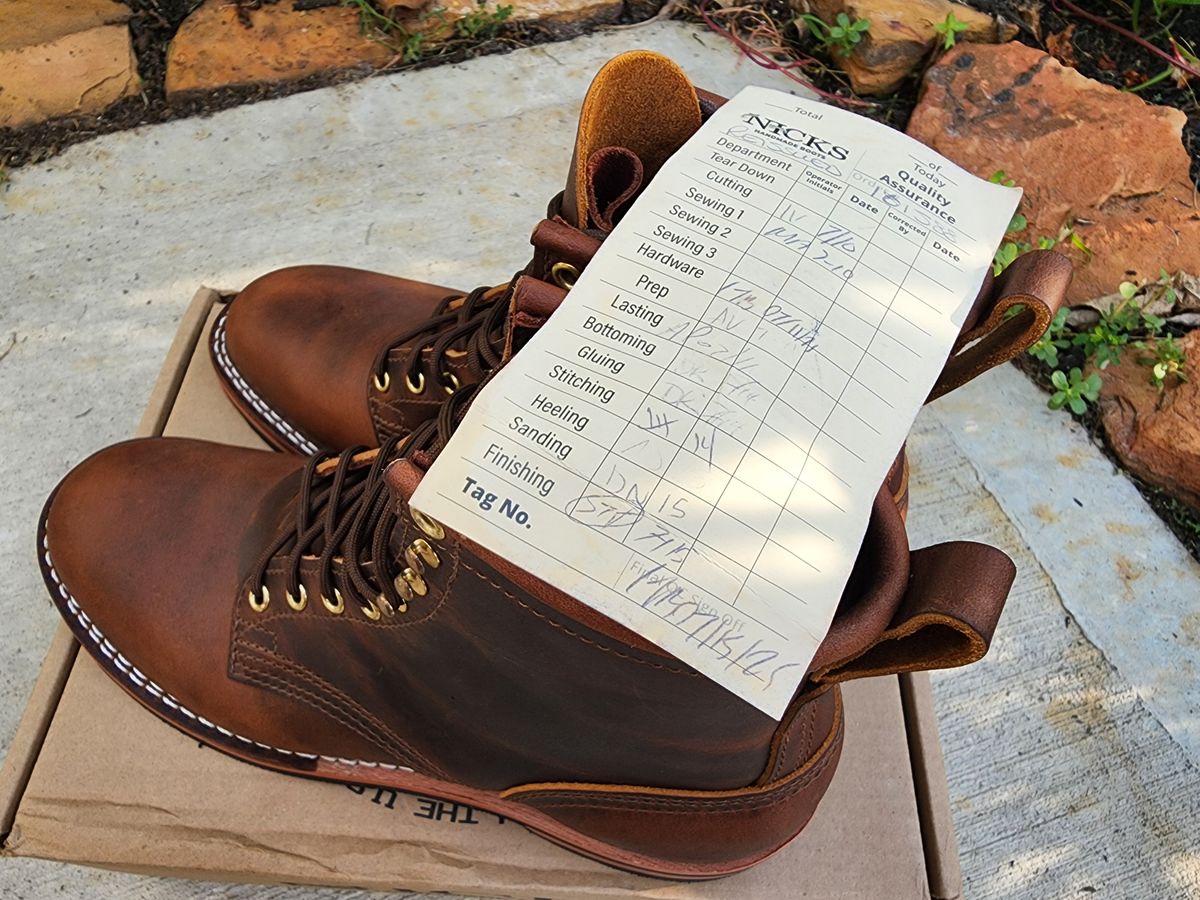 Photo by Yellowfin2na on September 30, 2025 of the Nicks Falcon in Horween Orange Predator.