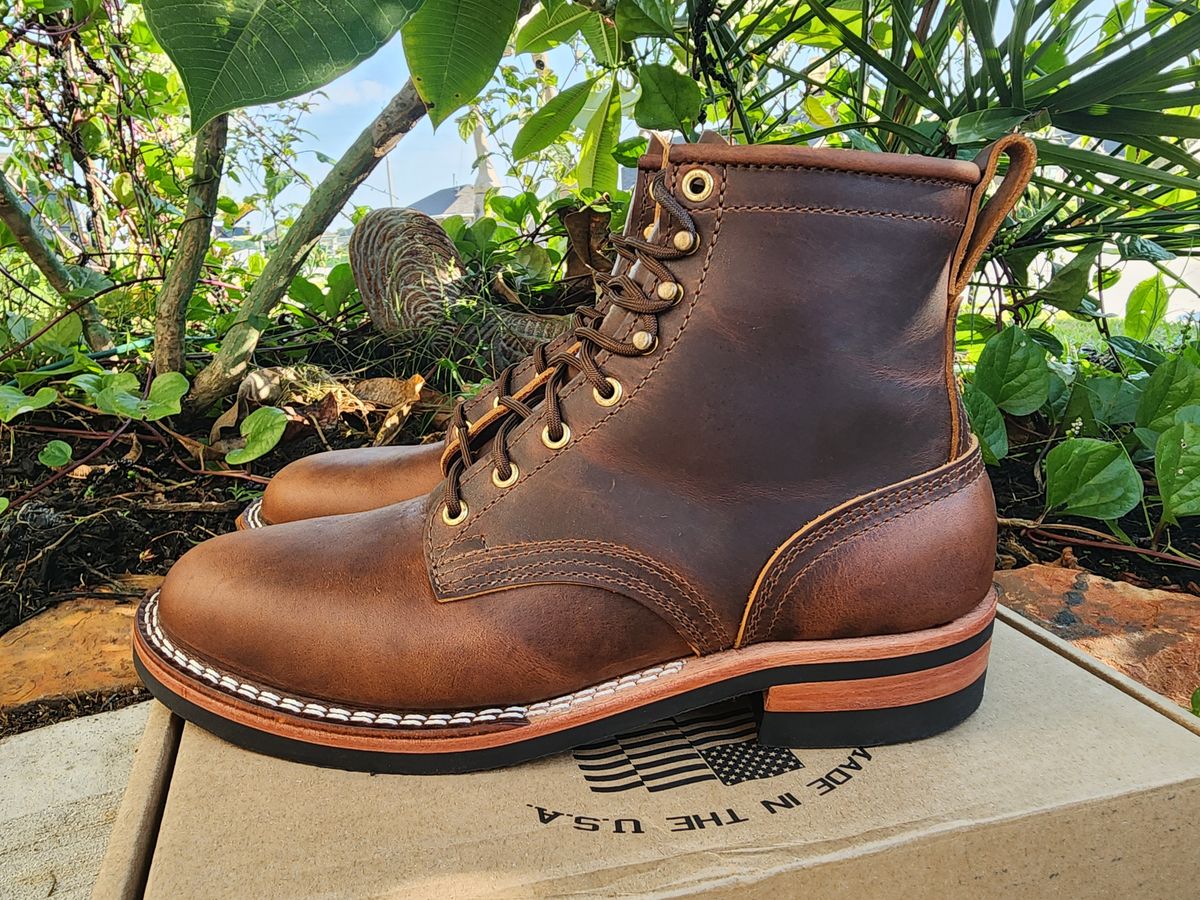 Photo by Yellowfin2na on October 1, 2025 of the Nicks Falcon in Horween Orange Predator.