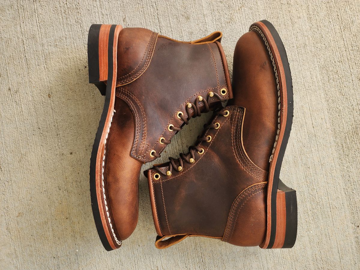 Photo by Yellowfin2na on October 1, 2025 of the Nicks Falcon in Horween Orange Predator.