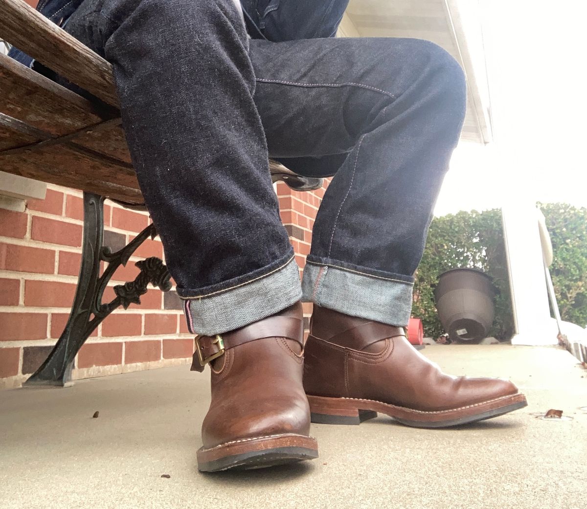 Photo by Rose_Chudley on April 30, 2024 of the Viberg Engineer in Horween Brown Chromexcel Horsebutt.