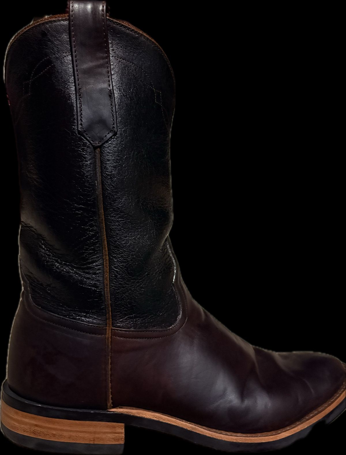Photo by fxrainman on April 13, 2026 of the Rios of Mercedes NO.10 CXL HORSEHIDE ROPER in Horween Chromexcel Chicago Brown.