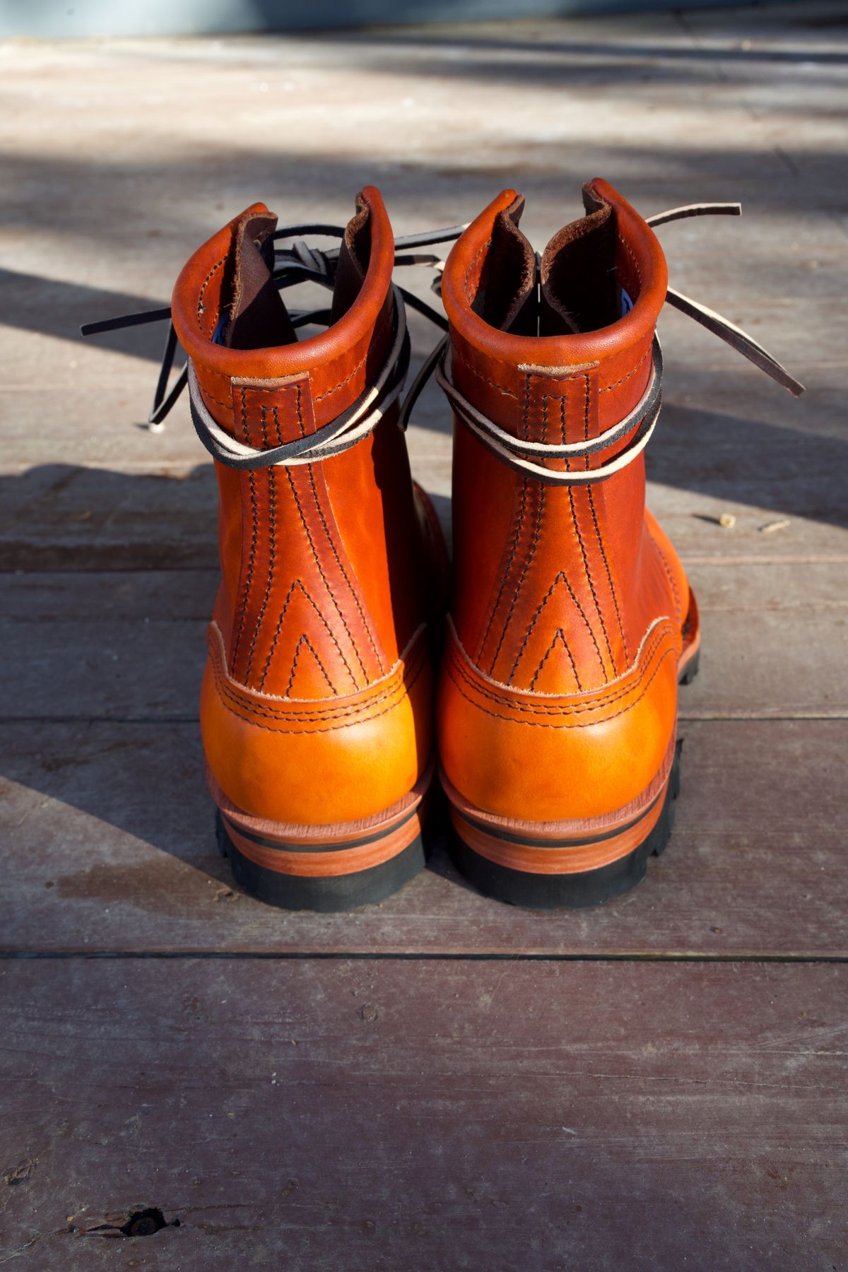 Photo by tr0n84 on October 1, 2025 of the Nicks MTO in Wickett & Craig DS Burnt Sienna.
