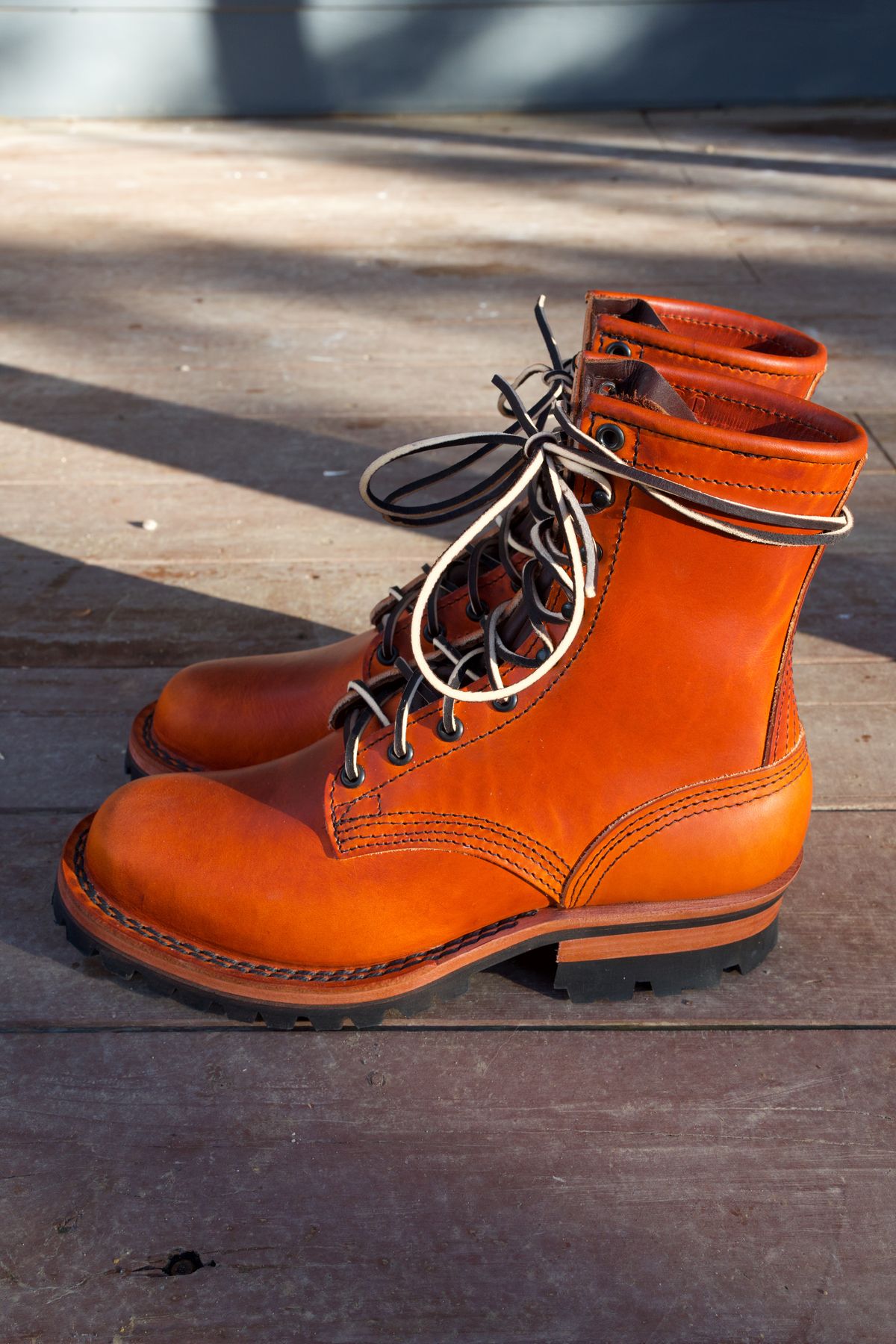 Photo by tr0n84 on October 1, 2025 of the Nicks MTO in Wickett & Craig DS Burnt Sienna.
