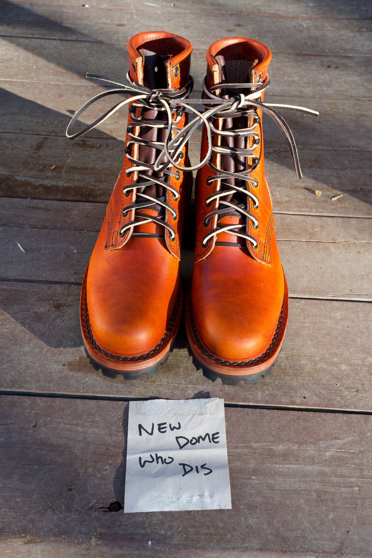 Photo by tr0n84 on October 1, 2025 of the Nicks MTO in Wickett & Craig DS Burnt Sienna.