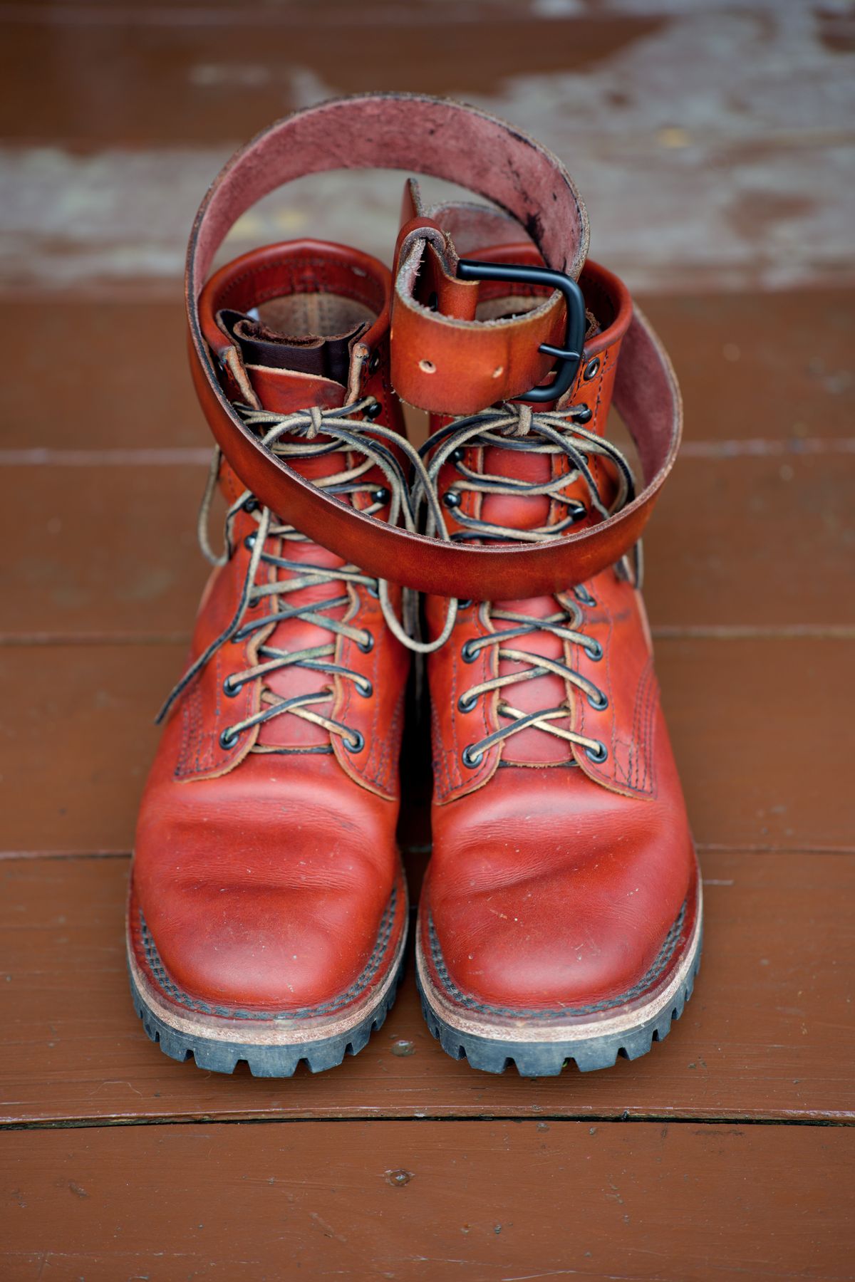 Photo by tr0n84 on January 5, 2026 of the Nicks MTO in Wickett & Craig DS Burnt Sienna.