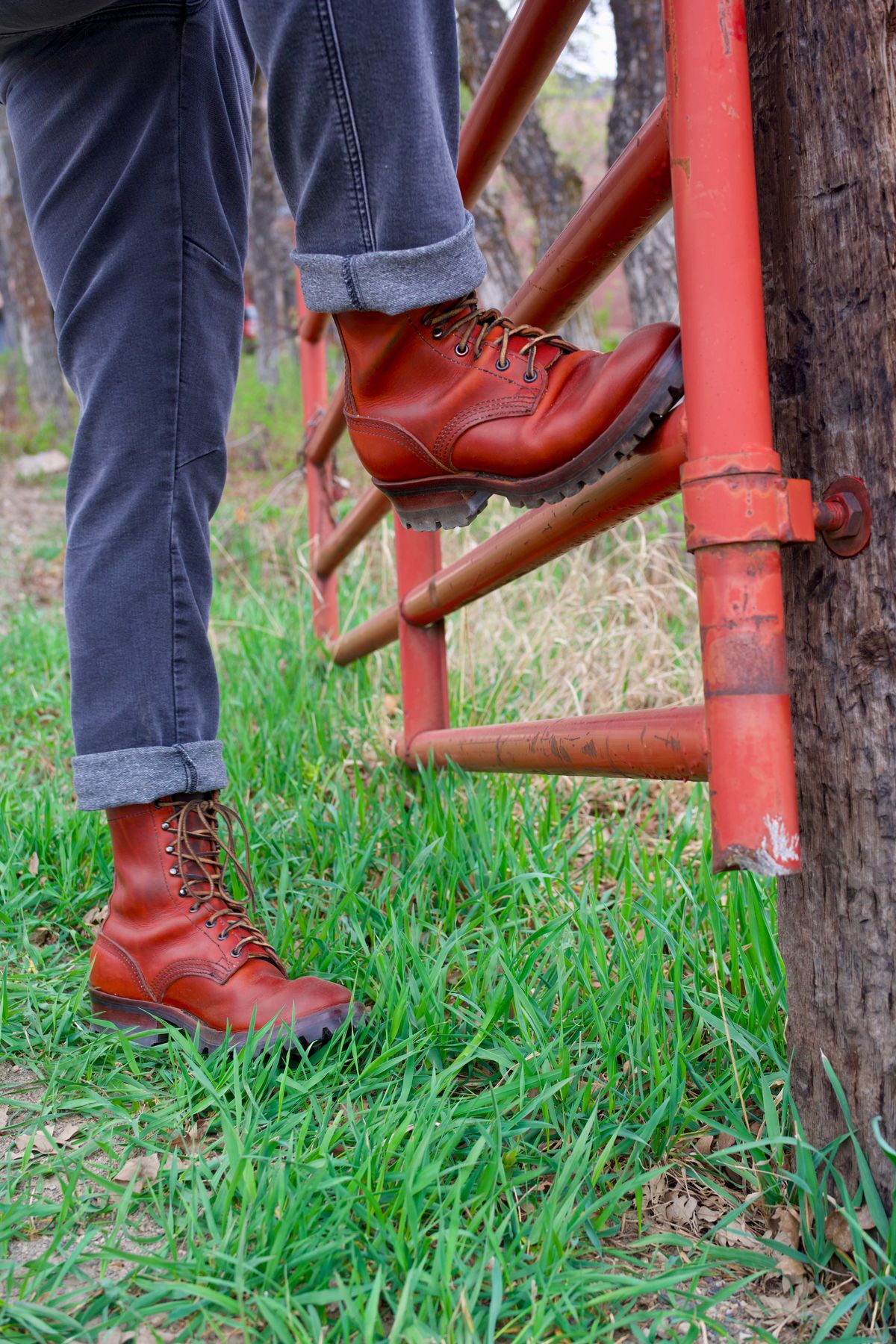 Photo by tr0n84 on March 31, 2026 of the Nicks MTO in Wickett & Craig DS Burnt Sienna.