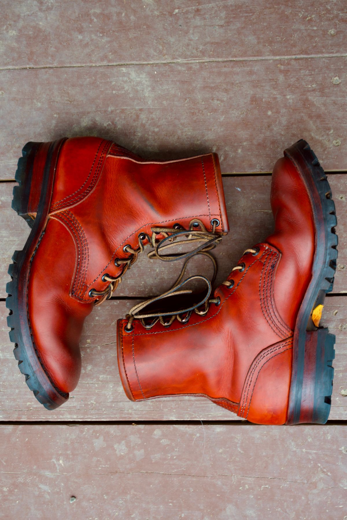 Photo by tr0n84 on March 31, 2026 of the Nicks MTO in Wickett & Craig DS Burnt Sienna.