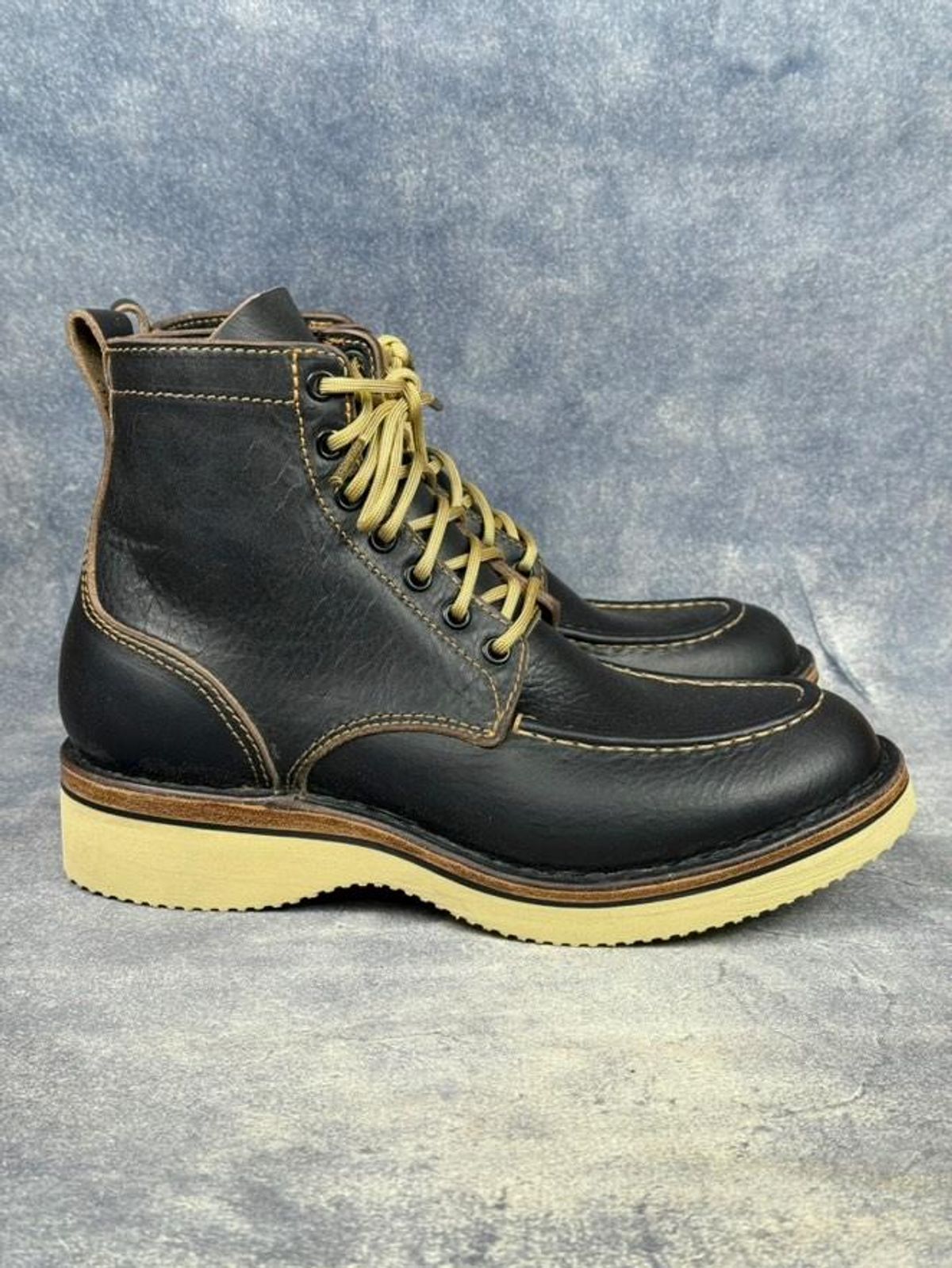 Photo by Branda_Shirlean_Avis on November 6, 2024 of the BHHB Pull-Top Moc in Horween Tumbled Black Chromexcel.