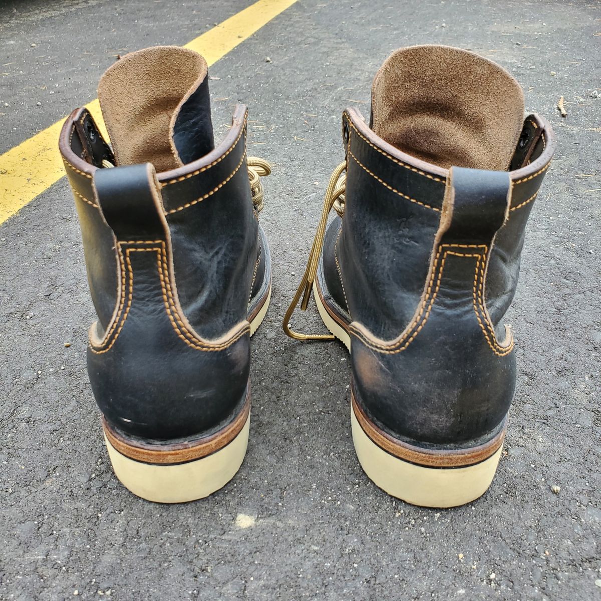 Photo by Branda_Shirlean_Avis on December 5, 2024 of the BHHB Pull-Top Moc in Horween Tumbled Black Chromexcel.
