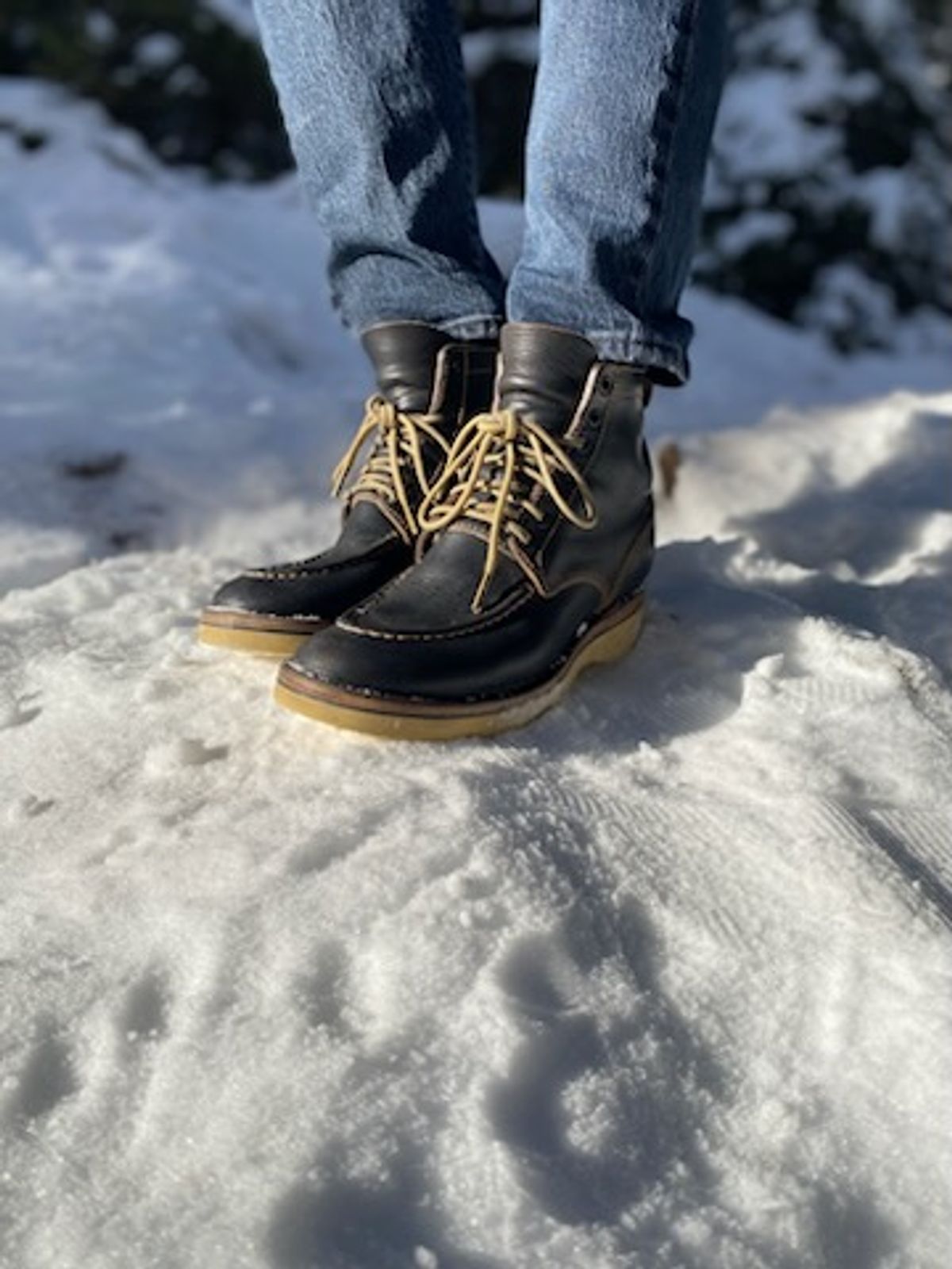 Photo by Branda_Shirlean_Avis on January 6, 2025 of the BHHB Pull-Top Moc in Horween Tumbled Black Chromexcel.
