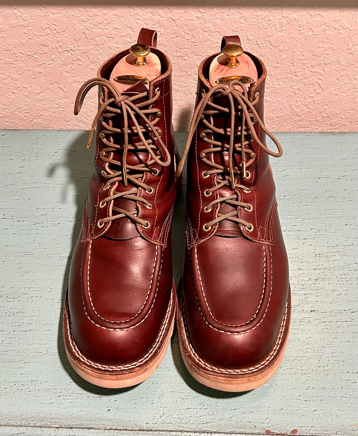 Photo by BigandTall_Times on January 5, 2026 of the Nicks Moc Toe in Horween Shackelton  Brown.