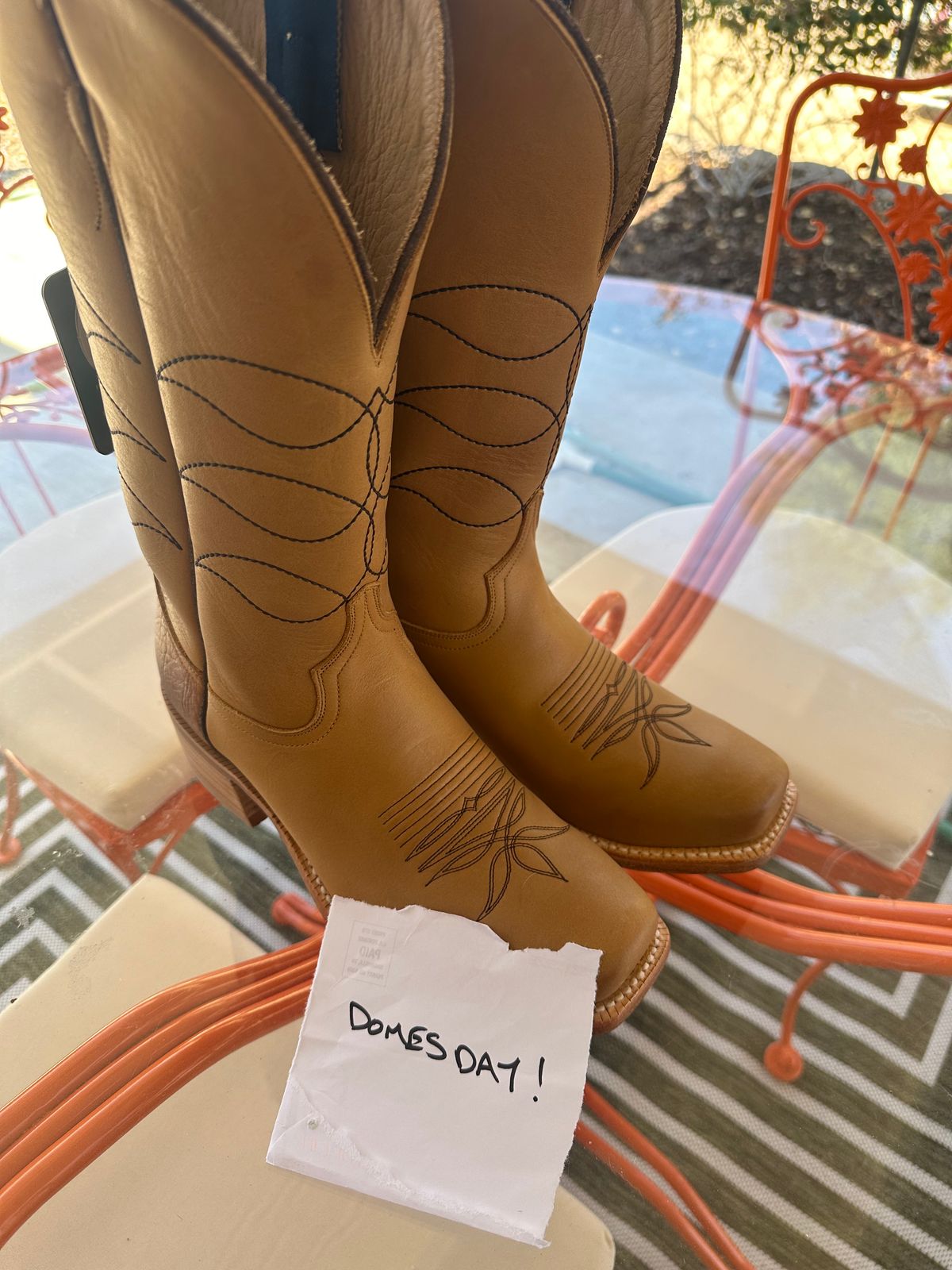 Photo by iainpthomson on October 1, 2024 of the HYER Boots Maize in Sunrise Retan.