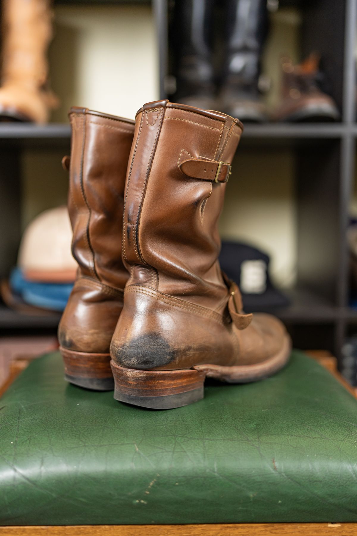 Photo by almostvintagestyle on January 19, 2025 of the John Lofgren Wabash Engineer Boots in Horween Natural Chromexcel.