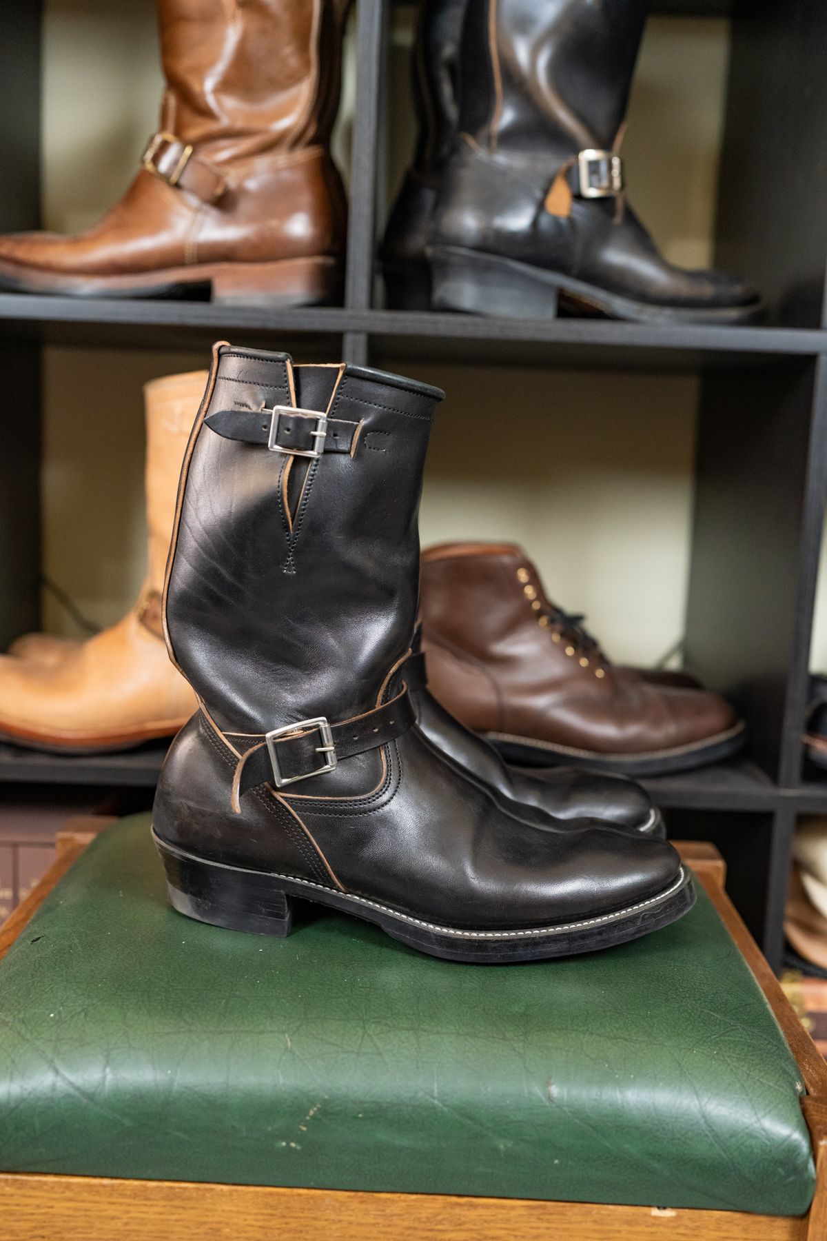 Photo by almostvintagestyle on April 7, 2025 of the Unsung U 22-2 Engineer Boot in Maryam Black Horsehide.
