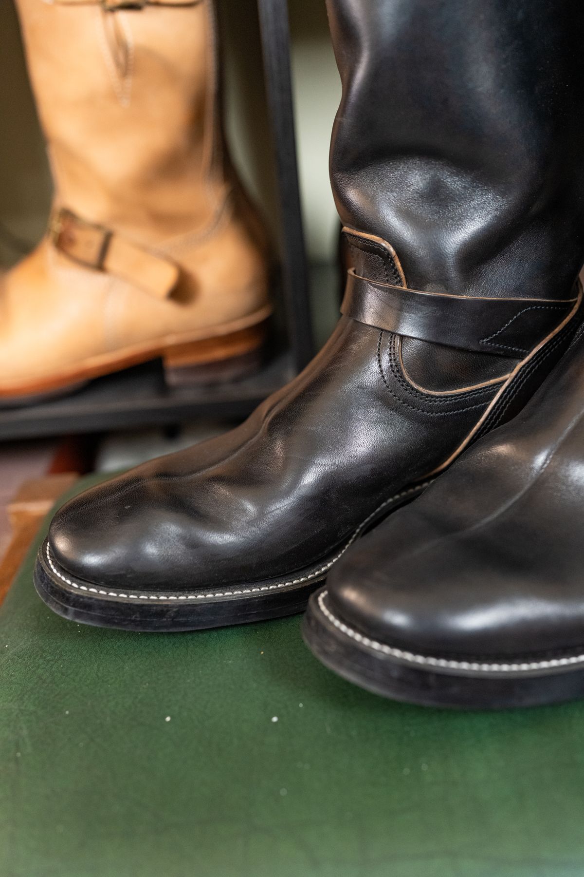 Photo by almostvintagestyle on April 7, 2025 of the Unsung U 22-2 Engineer Boot in Maryam Black Horsehide.