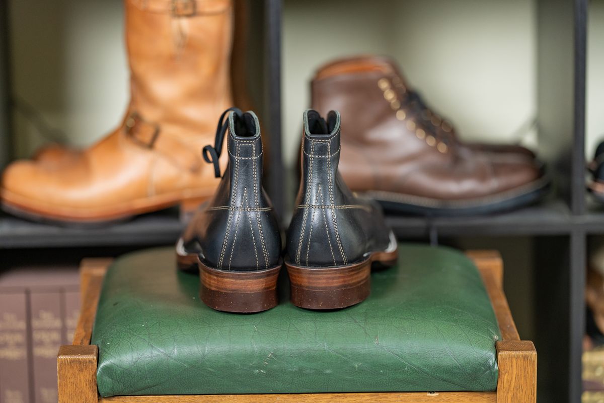 Photo by almostvintagestyle on April 27, 2025 of the Bad Hat Brothers Monkey Boots in Badalassi Carlo Nero Minerva.