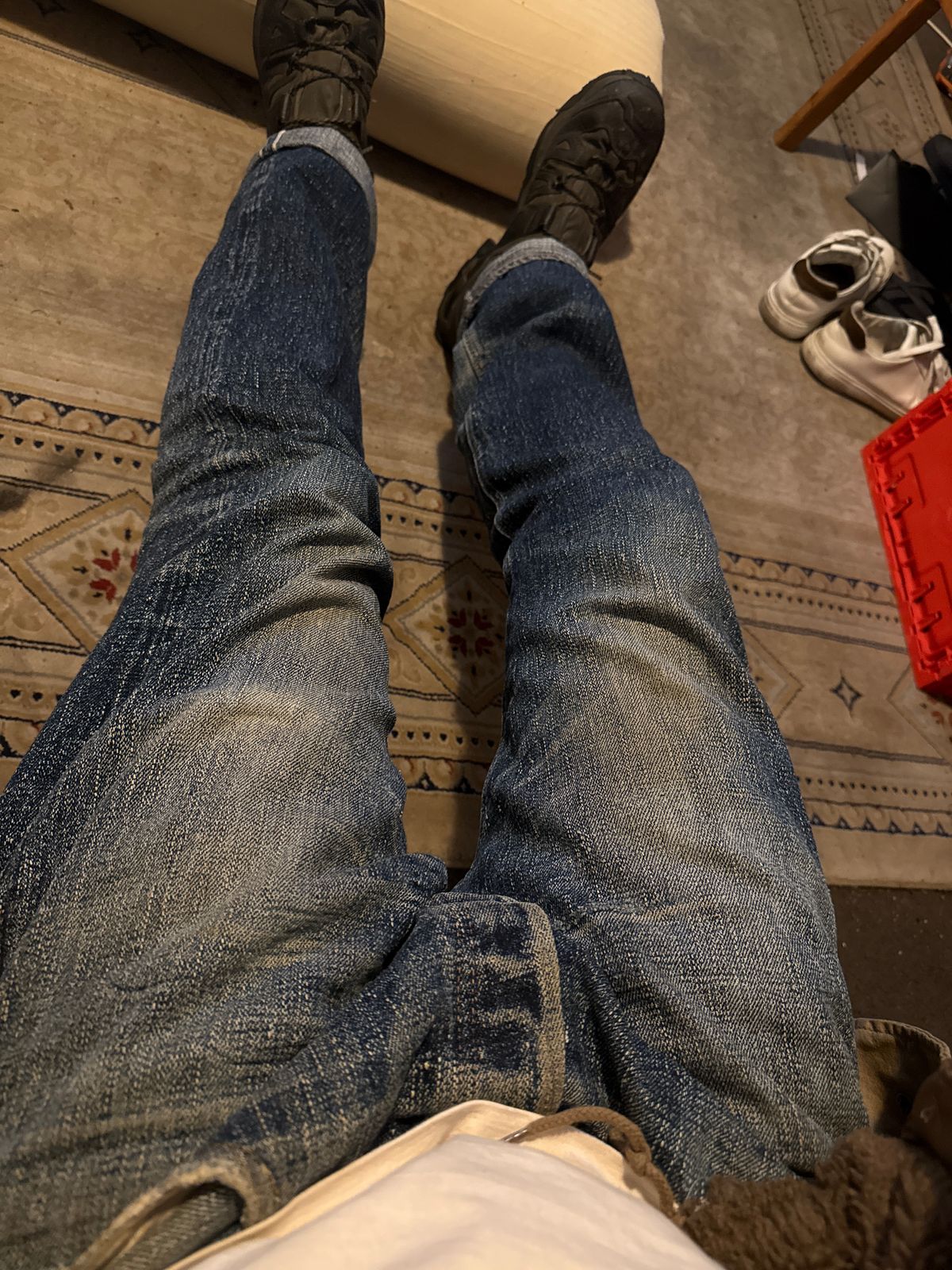 Photo by cabournmallory on August 27, 2025 of the Pure Blue Japan 16.5 SLB 019 in 16.5 Oz Broken Twill Denim.