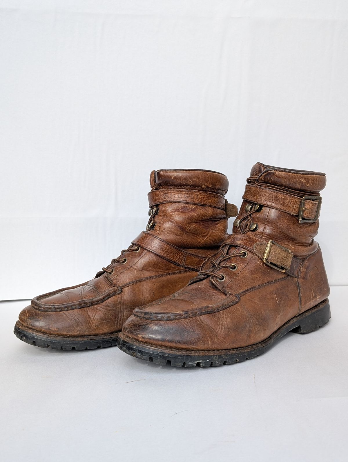 Photo by Genghis_Khant on March 4, 2026 of the RJ Colt Unknown Model in Unknown Leather.