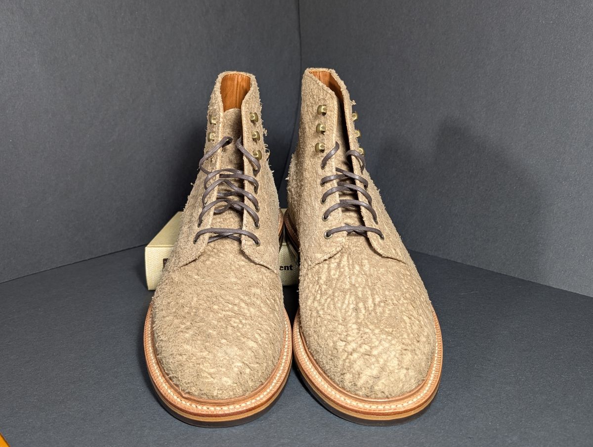 Photo by Genghis_Khant on October 1, 2025 of the Grant Stone Edward Boot in C.F. Stead Milkshake Rough Mohawk Suede.