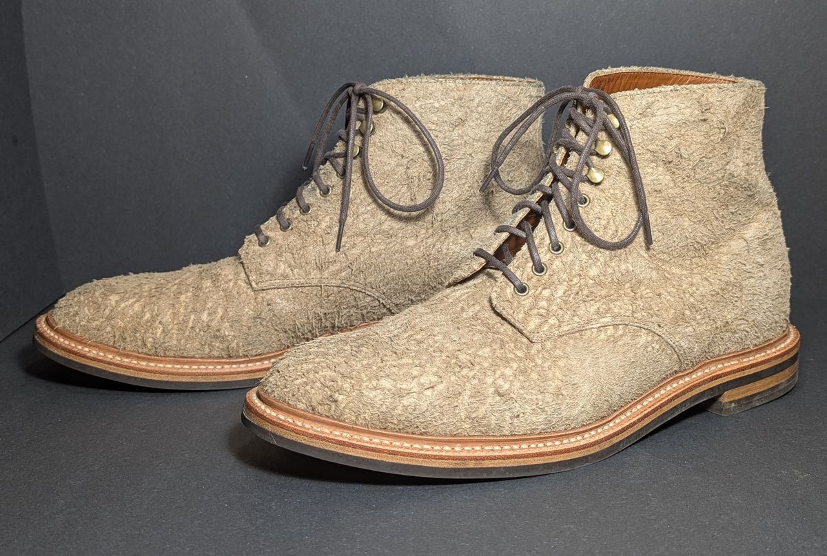 Photo by Genghis_Khant on November 1, 2025 of the Grant Stone Edward Boot in C.F. Stead Milkshake Rough Mohawk Suede.