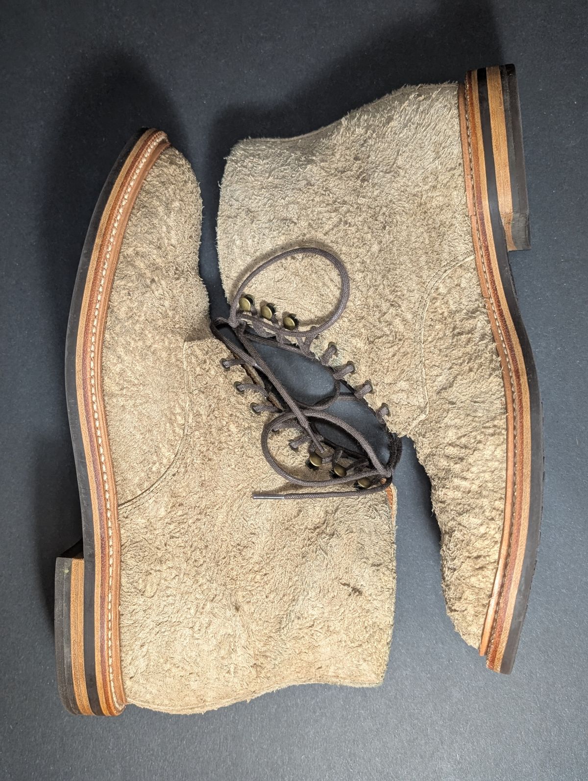 Photo by Genghis_Khant on November 1, 2025 of the Grant Stone Edward Boot in C.F. Stead Milkshake Rough Mohawk Suede.