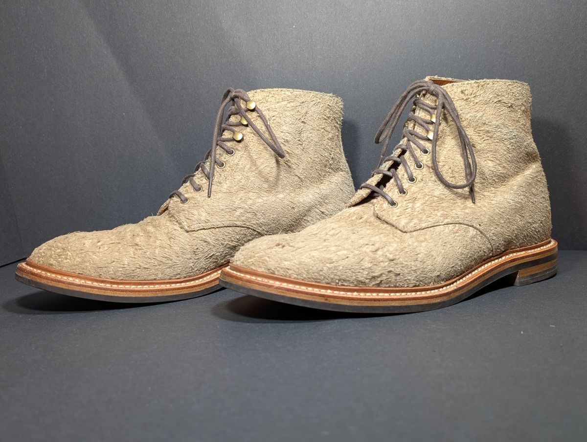 Photo by Genghis_Khant on December 2, 2025 of the Grant Stone Edward Boot in C.F. Stead Milkshake Rough Mohawk Suede.